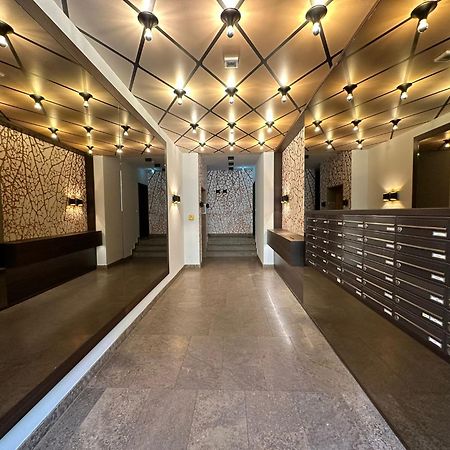 Either Private 2B2B Or Shared 1B1B, Luxury, Bright, Spacious Berlin Bagian luar foto