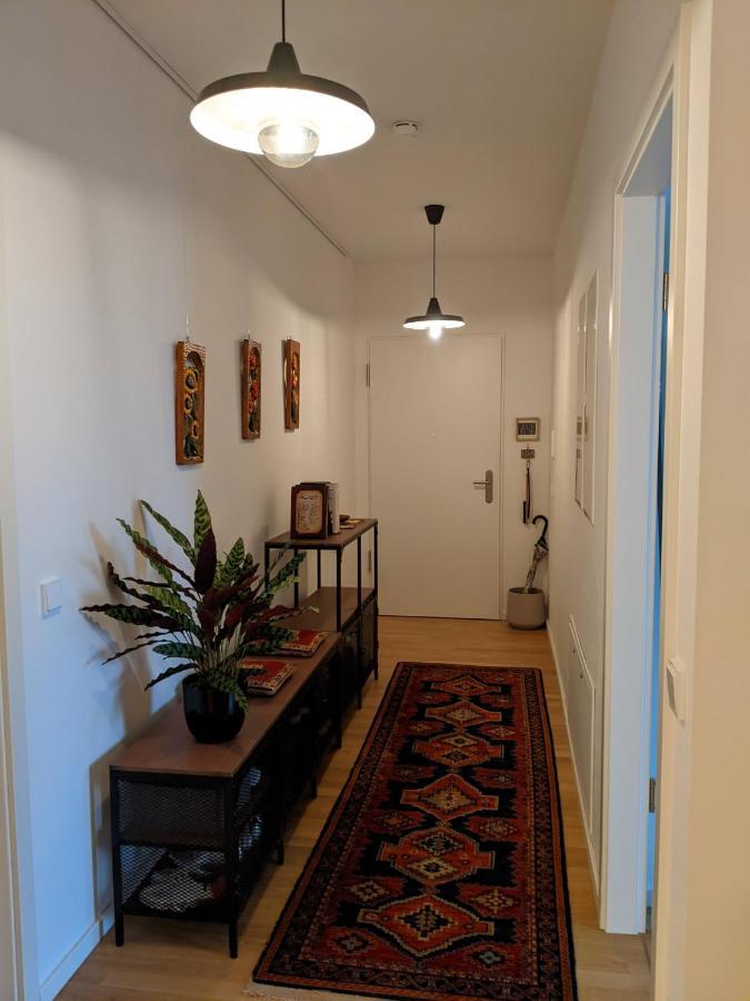 Either Private 2B2B Or Shared 1B1B, Luxury, Bright, Spacious Berlin Bagian luar foto