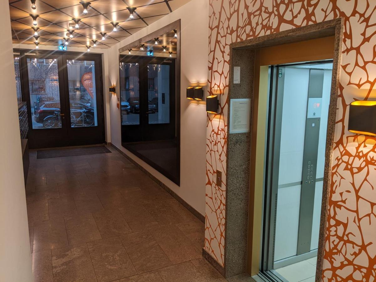 Either Private 2B2B Or Shared 1B1B, Luxury, Bright, Spacious Berlin Bagian luar foto
