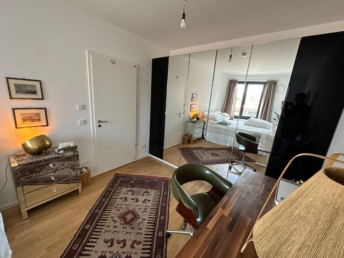Either Private 2B2B Or Shared 1B1B, Luxury, Bright, Spacious Berlin Bagian luar foto